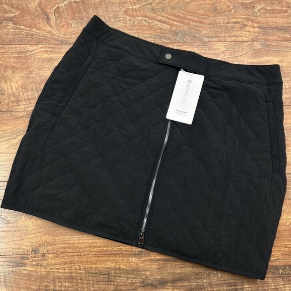 NWT Athleta Women Black Quilted Apres Ski Skirt Size 16 Mini Water Repellent New - Picture 1 of 9